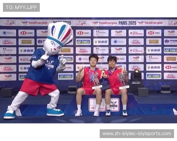 直落两局圣坛组合亚锦赛轻取对手进女双决赛关键分击掌庆祝提振士气